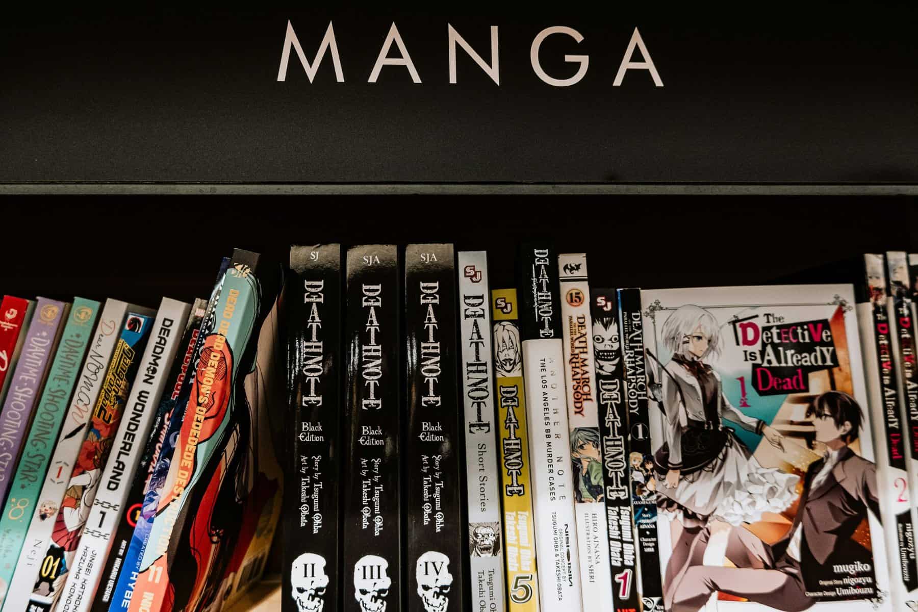 manhwa shelf